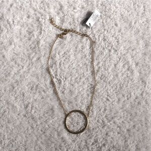 NWT Chico’s Faux Gold Hammered Circle Necklace